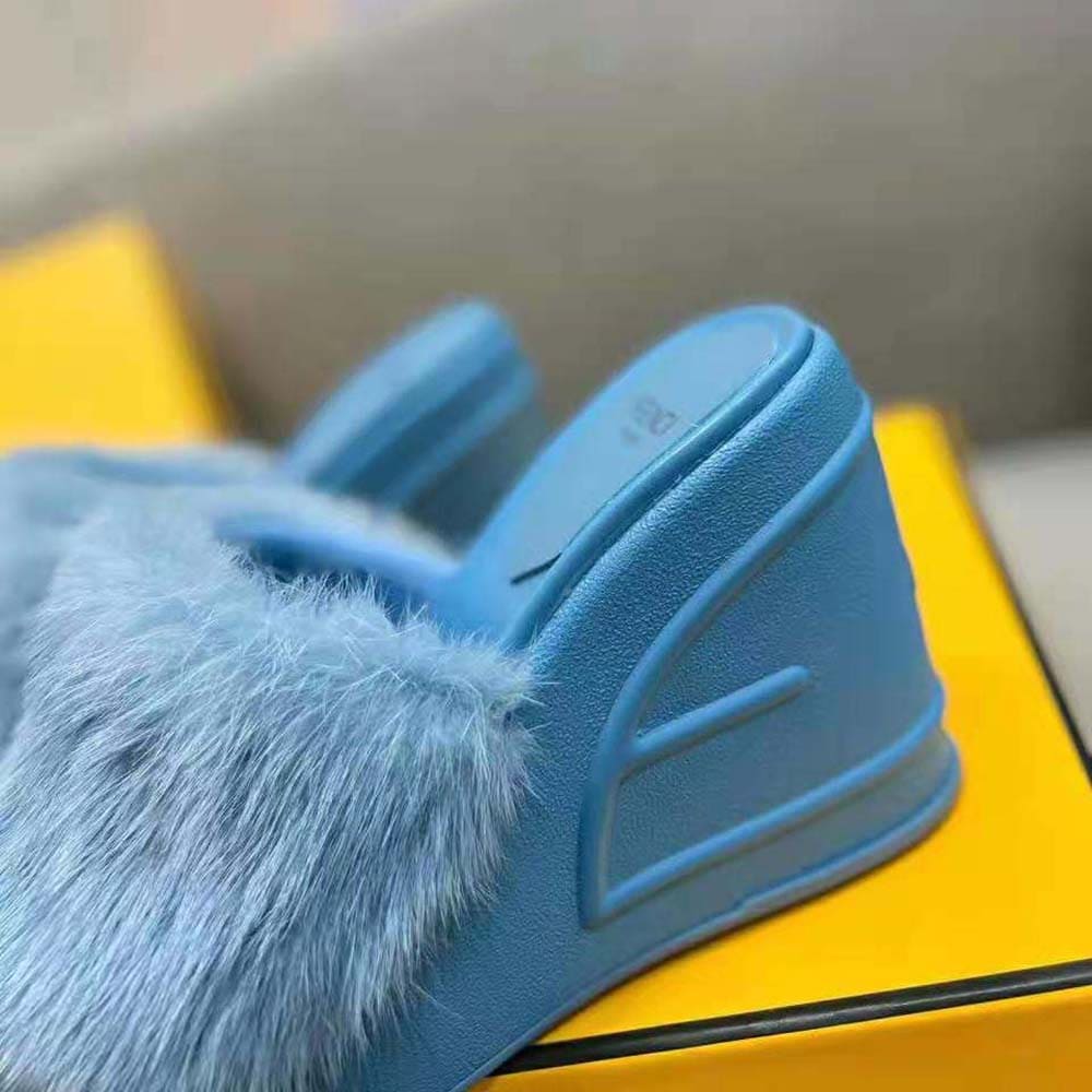 DÉP Fendi Women Fashion Show Blue Mink Slides