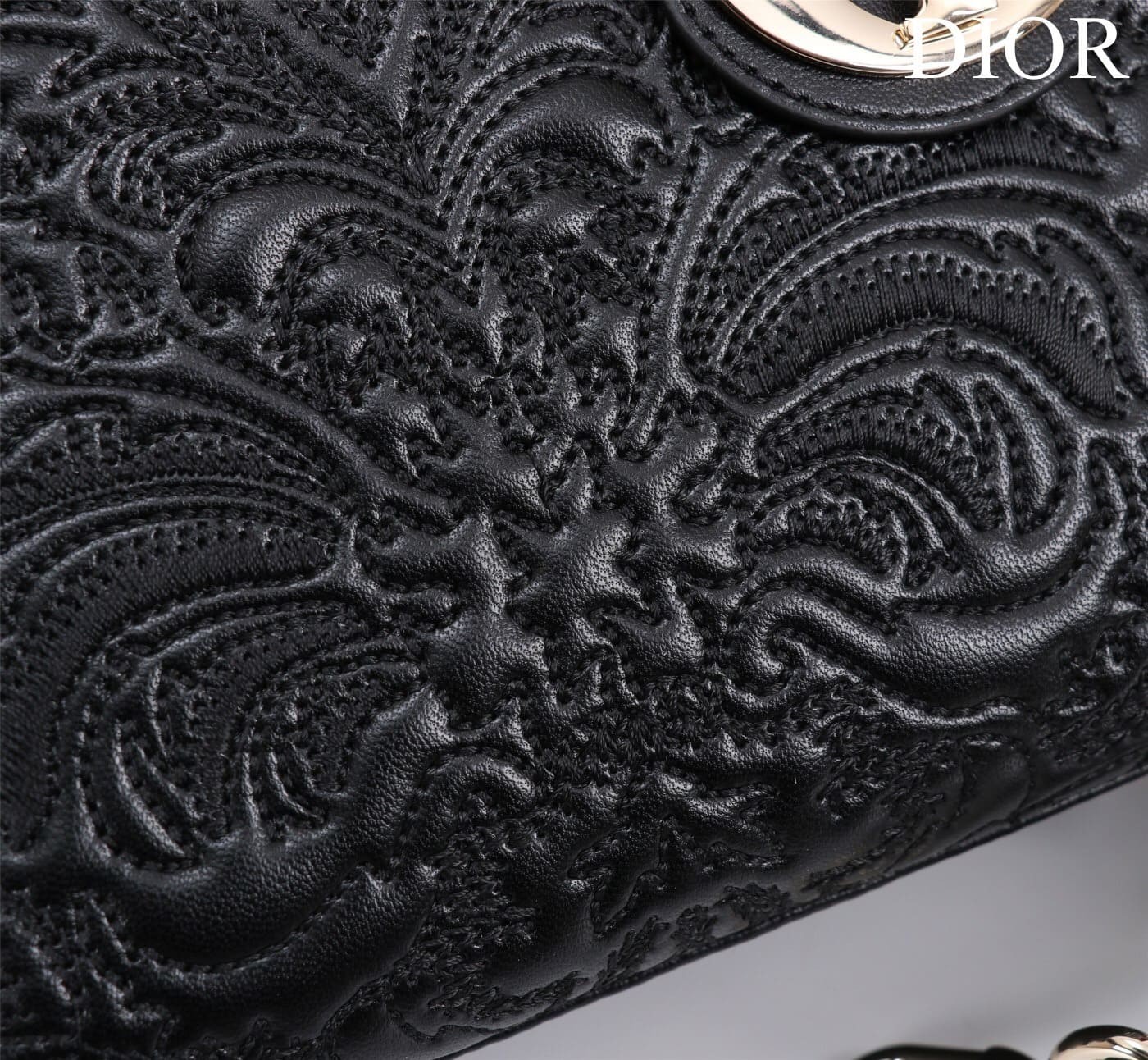 TÚI CHRISTIAN DIOR LADY DIOR Quilted-Effect Lambskin with Ornamental Motif Black