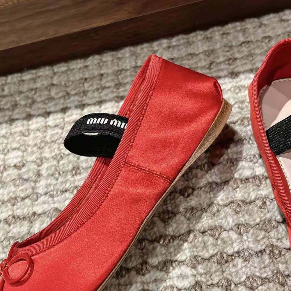 GIÀY Miu Miu Women Satin Ballerinas with Knit Logo Label-Red