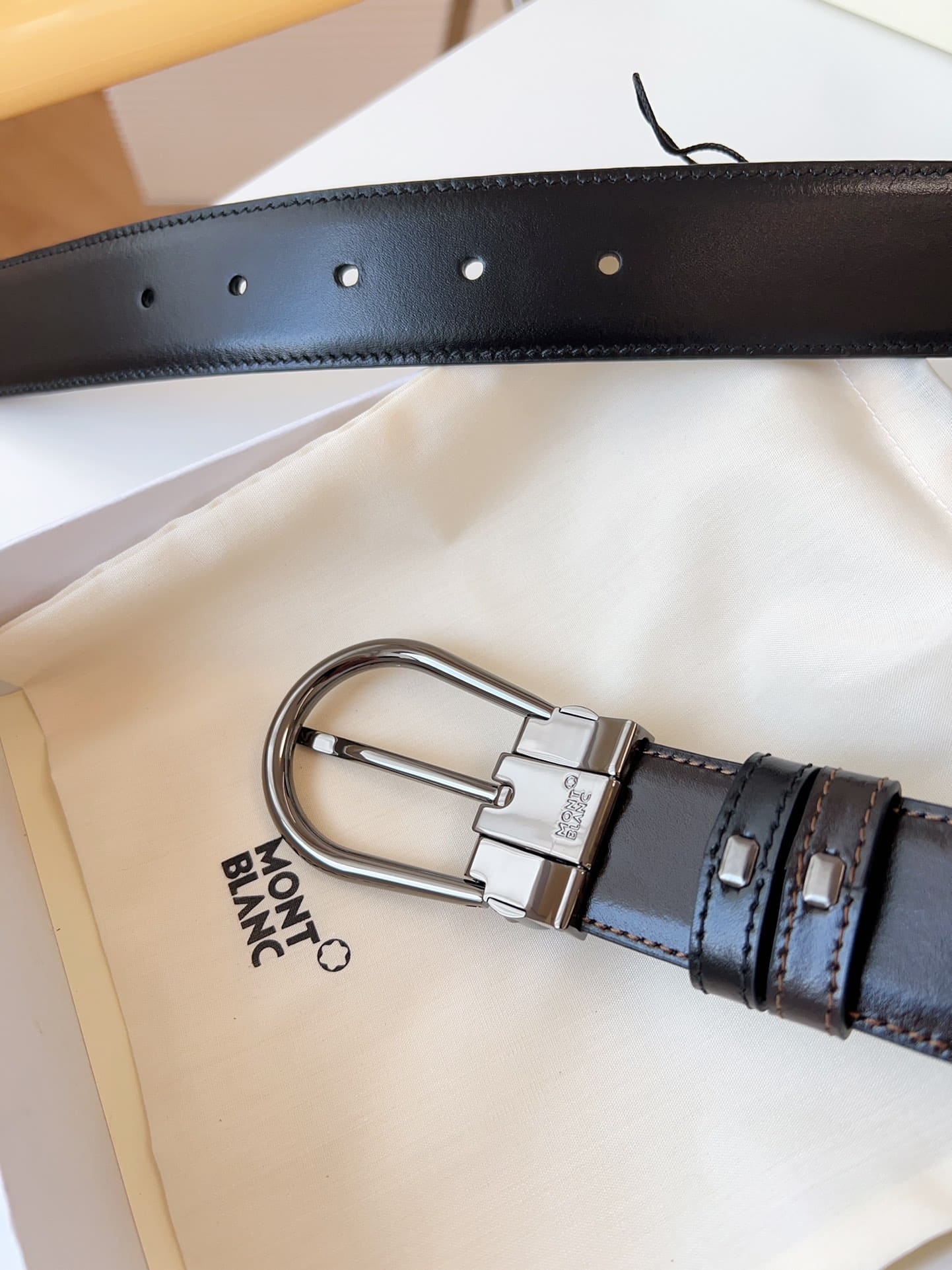DÂY LƯNG MONTBLANC CALFSKIN LEATHER Belt Khóa bạc