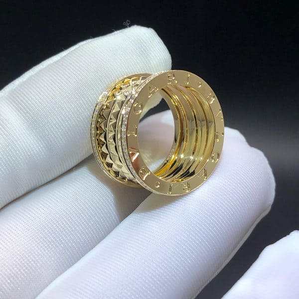 Nhẫn kim cương lát đá bốn dải vàng 18k Bvlgari B.zero1 Rock 18K  (Liên hệ để biết giá)