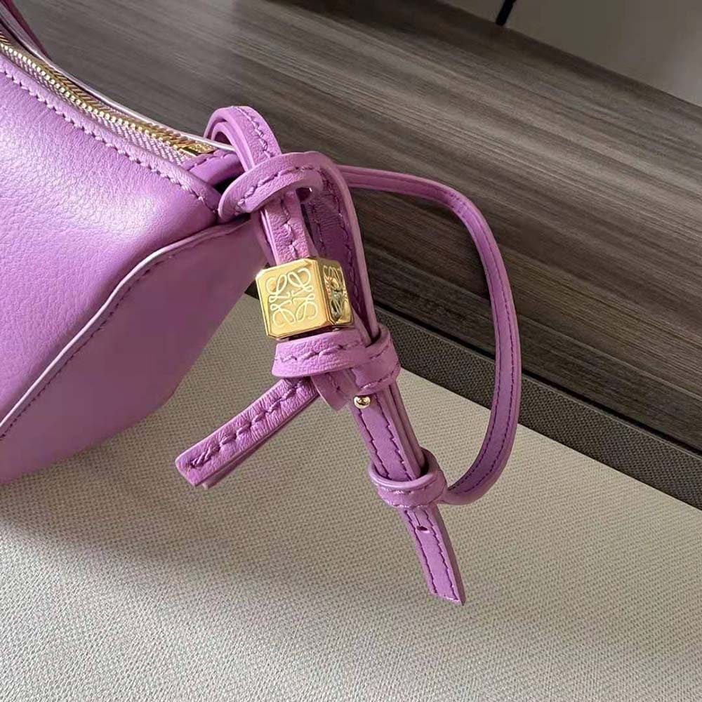 TÚI LOEWE Mini Hammock Hobo bằng da bê màu tím