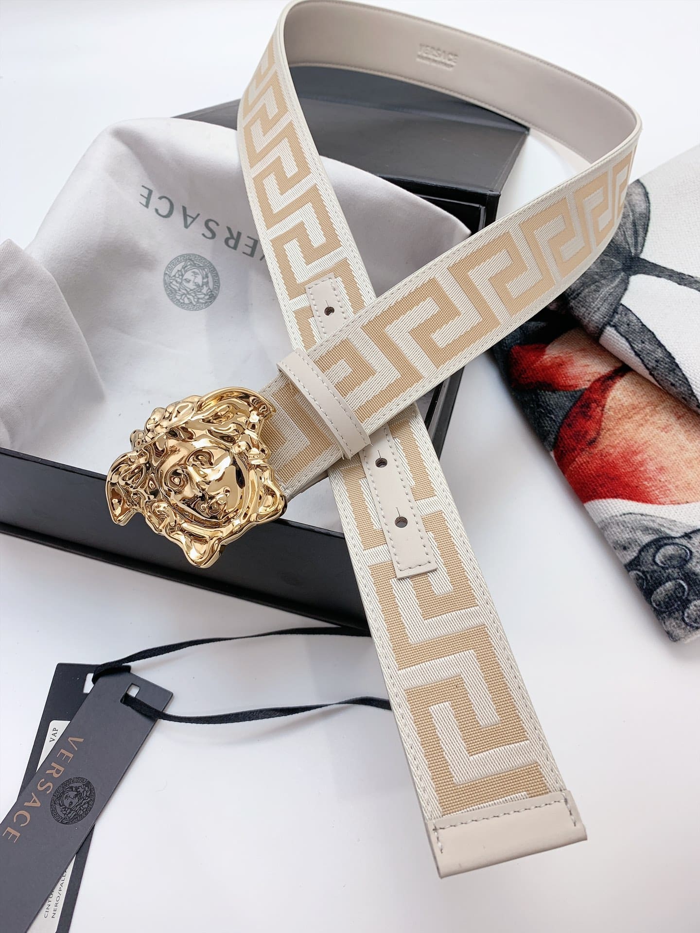 DÂY LƯNG VERSACE GRECA CANVAS Khóa vàng