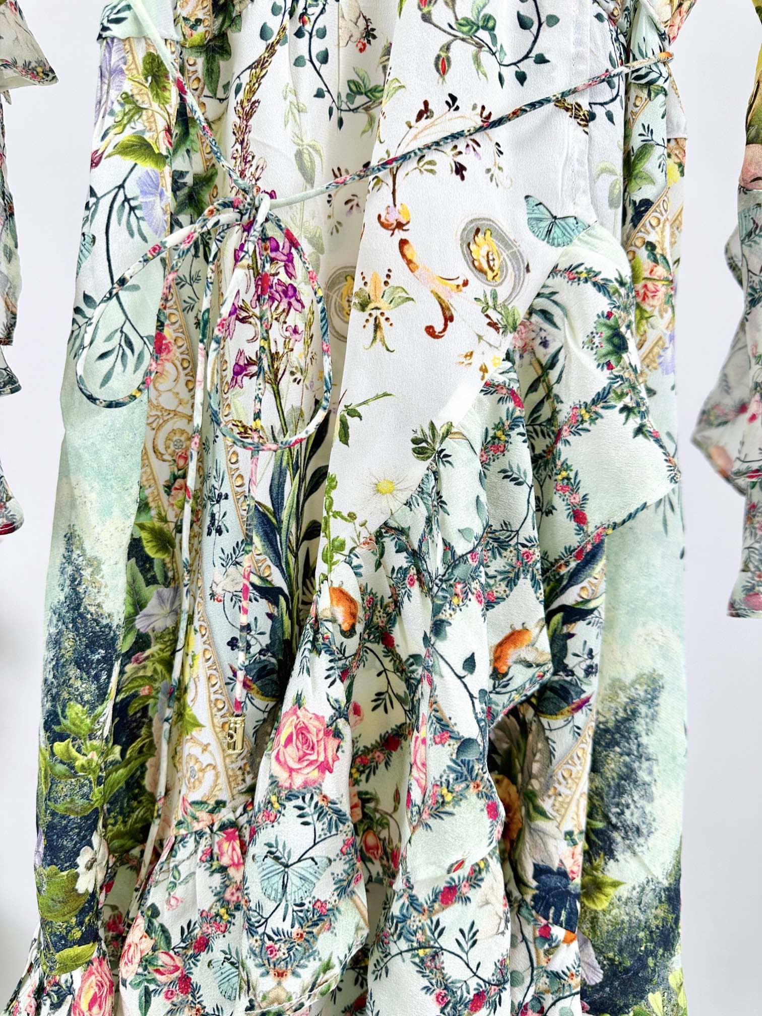 VÁY CAMILLA Silk Embellished V-Neck Midi Dress High Classy