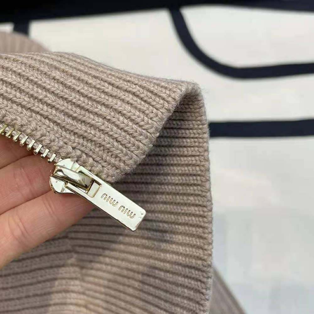 ÁO Miu Miu Women Cashmere Cardigan with Knit Logo Patch