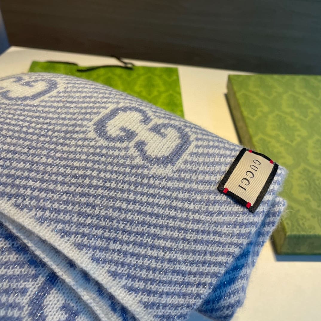 KHĂN GUCCI Knitted scarf with gold and silver thread cashmere scarf