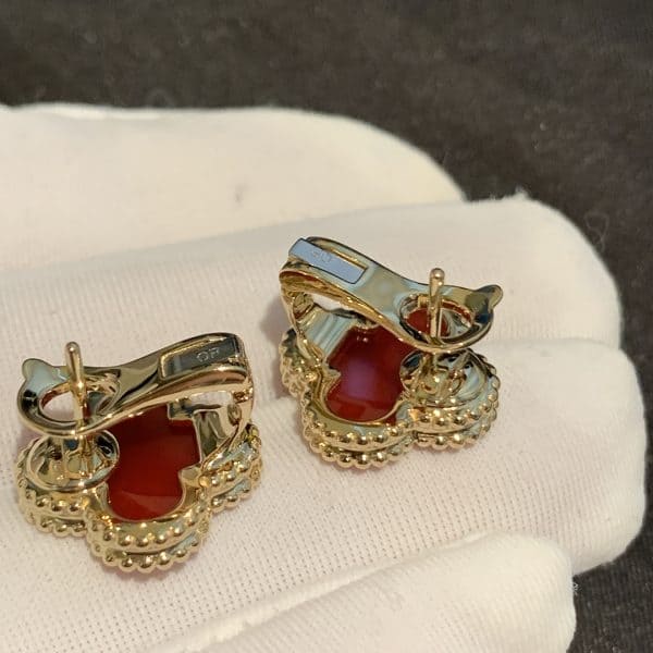 Hoa tai Carnelian vàng 18k Vintage Alhambra của Van Cleef & Arpels  18K  (Liên hệ để biết giá)