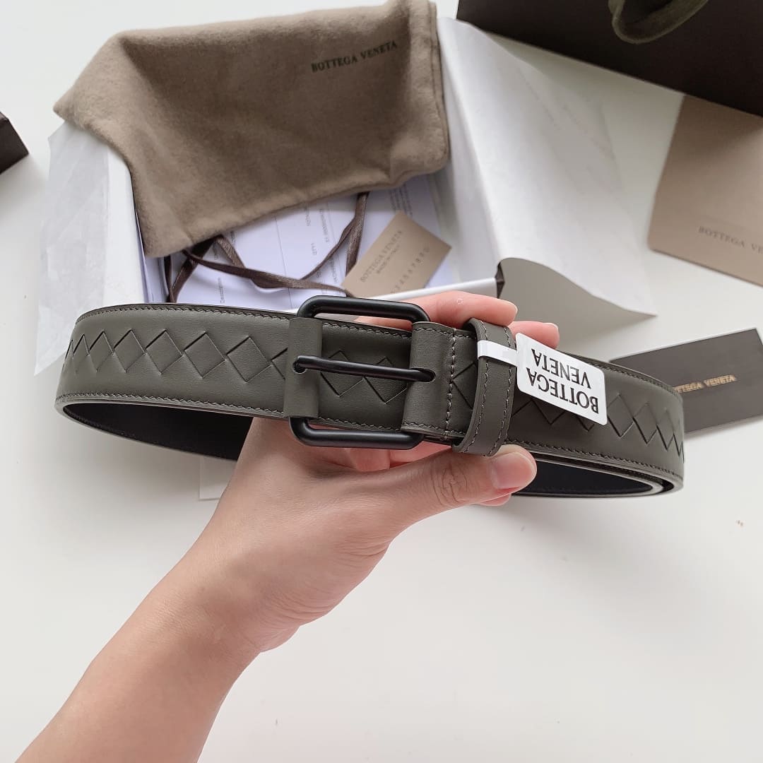 DÂY LƯNG BOTTGA VENETA GRAY INTRECCIATO LEATHER Khóa đen mờ
