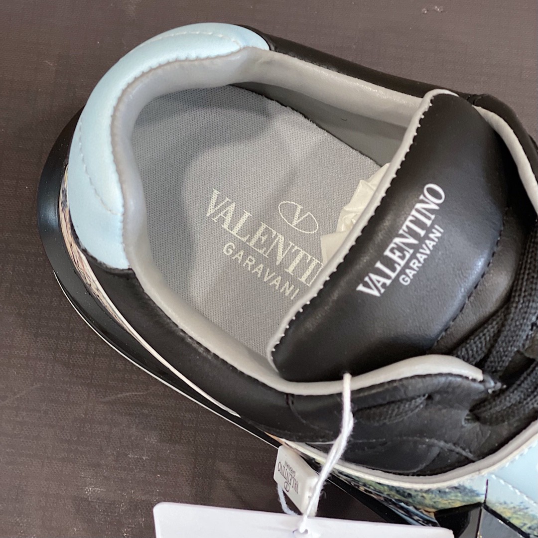 GIÀY VALENTINO STUDD LEATHER SNEAKER SHOES AAA