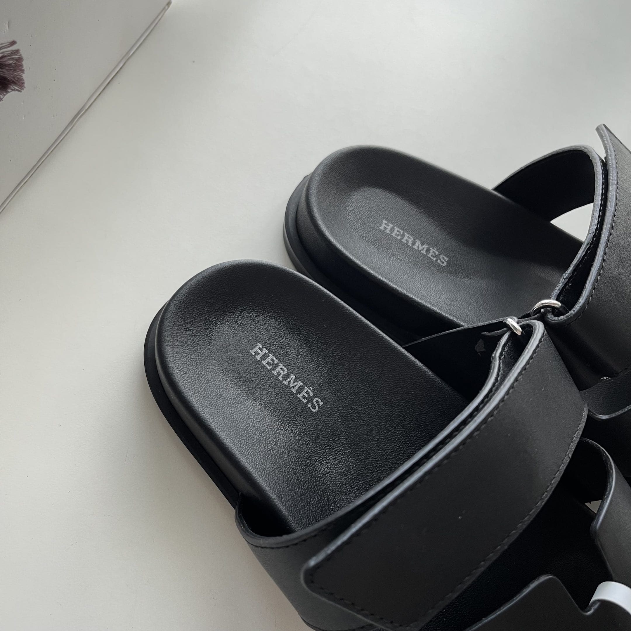 DÉP HERMES CHYPRE SANDAL UNISEX AAA