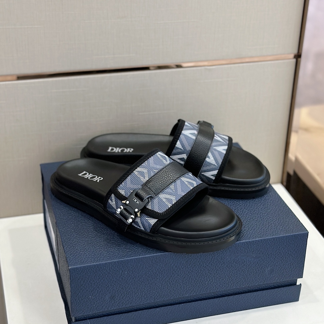 DÉP DIOR AQUA SLIPPER
