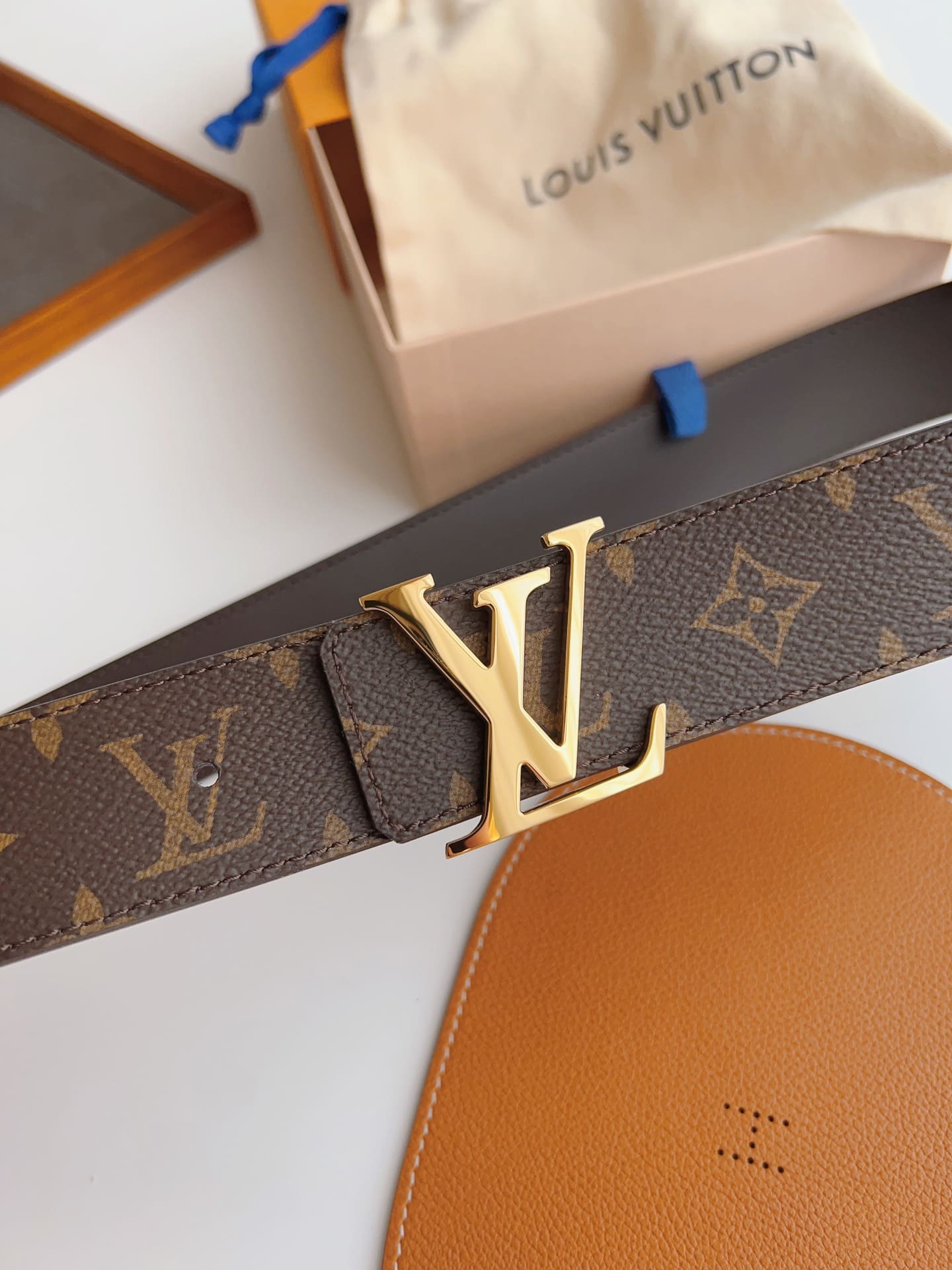 DÂY LƯNG LOUIS VUITTON SQUARE BROWN MONOGRAM LEATHER Khóa vàng