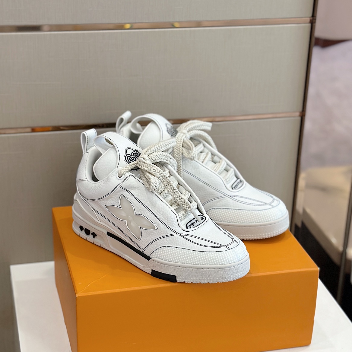 GIÀY LOUIS VUITTON SKATE MONOGRAM SNEAKERS SHOES AAA
