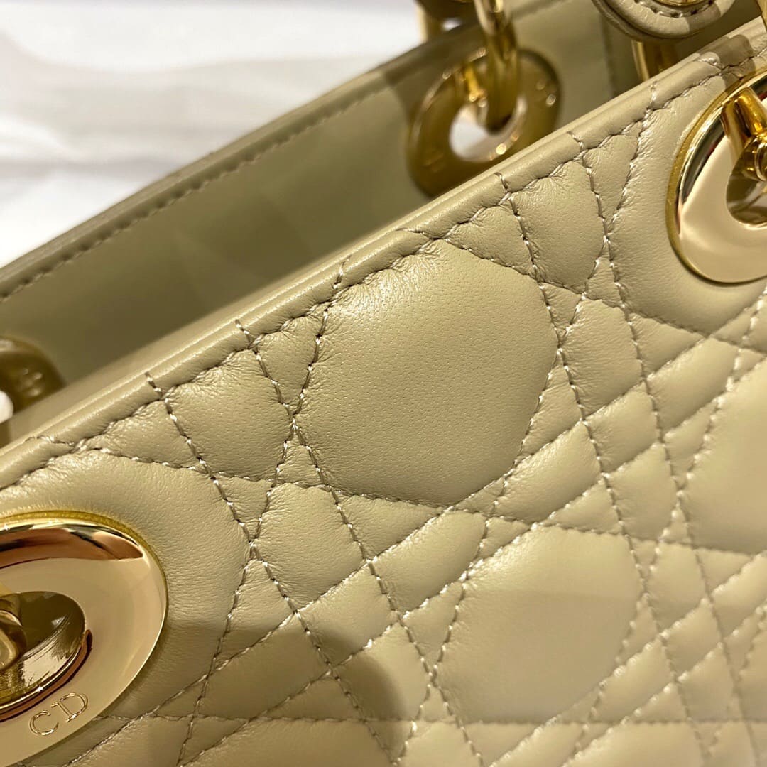 TÚI CHRISTIAN DIOR Lady Dior Bag Sand Cannage Lambskin