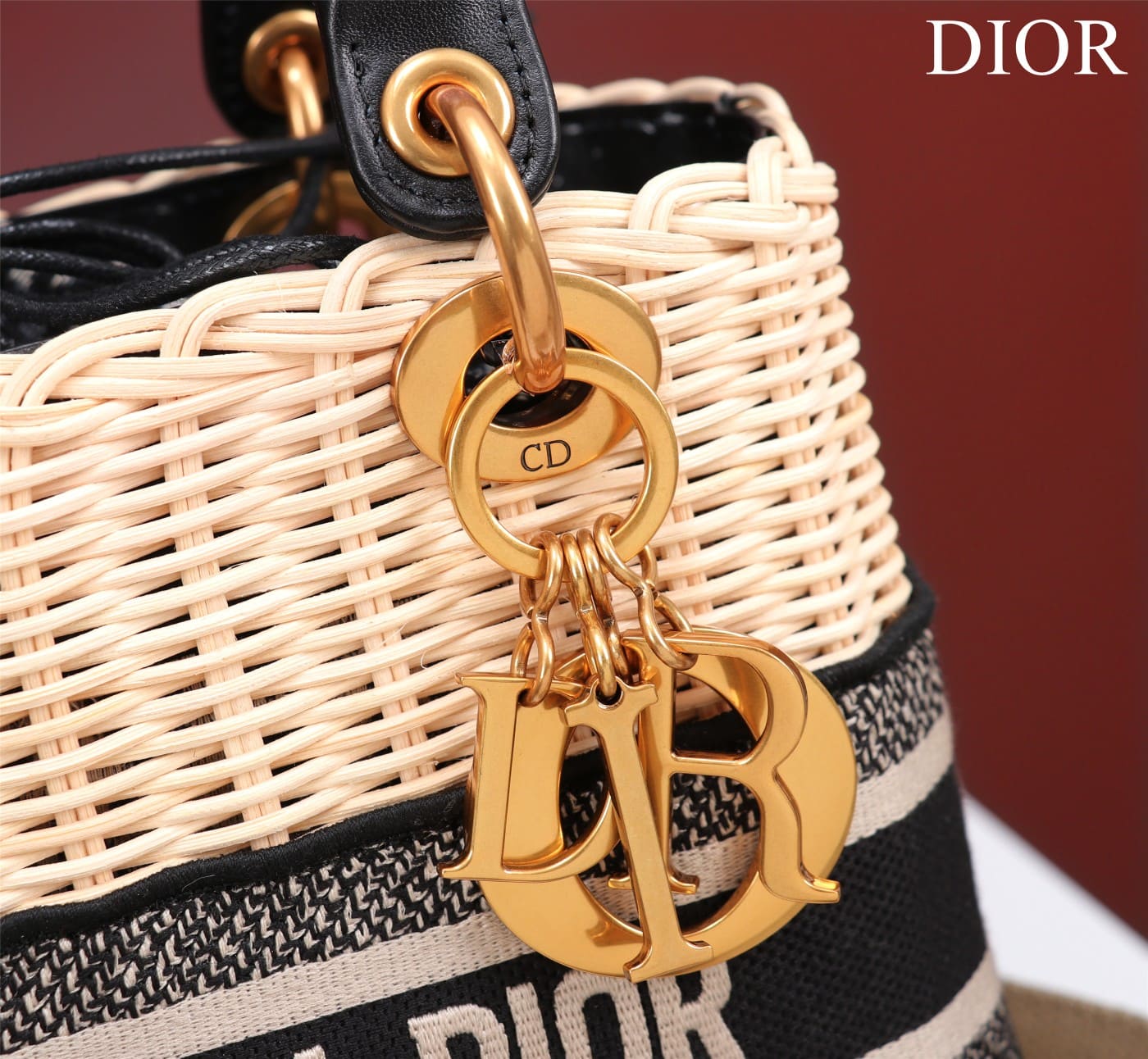 TÚI Dior Women Medium Lady Dior Bag Natural Wicker and Light Black Oblique Jacquard dệt tay bằng liễu gai