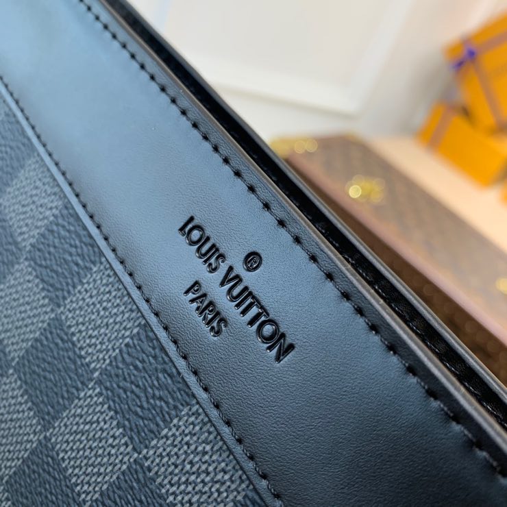 TÚI LOUIS VUITTON DAMIER GRAPHITE POUCH