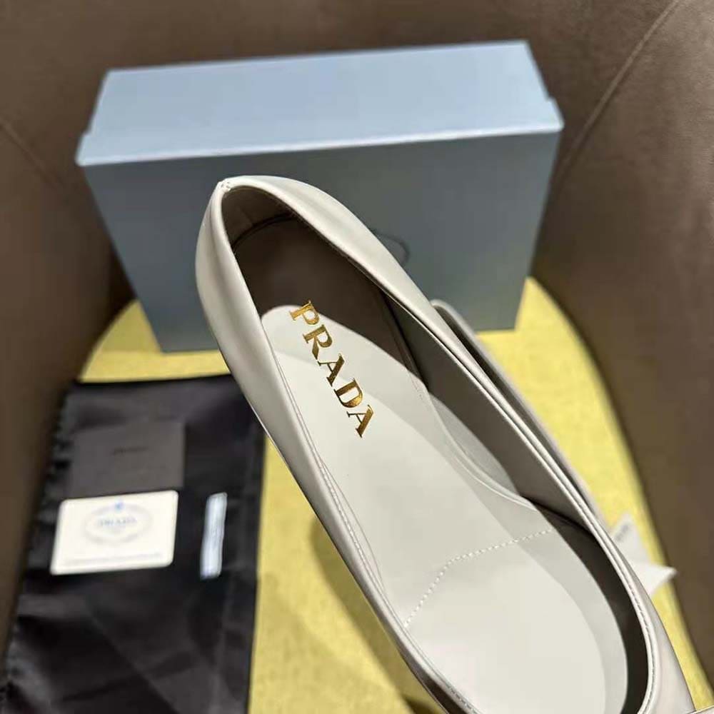 GIÀY Prada Women Brushed Leather Pumps-Gray