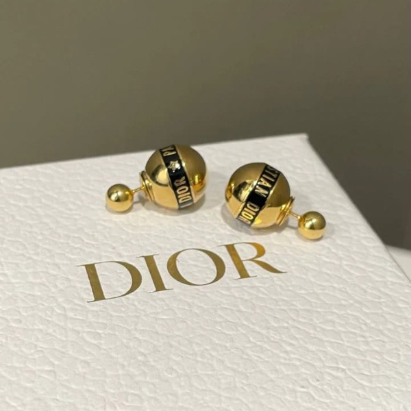HOA TAI DIOR CD CHRISTIAN DIOR TRIBALES