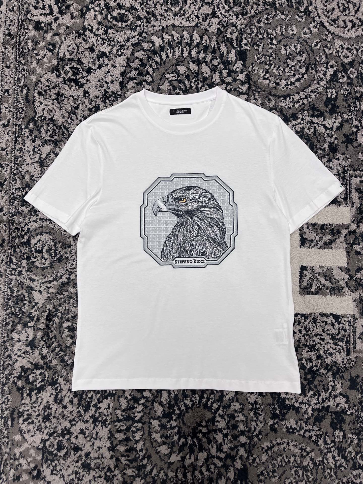 ÁO LOUIS VUITTON NECKALCE LV Logo T-Shirt