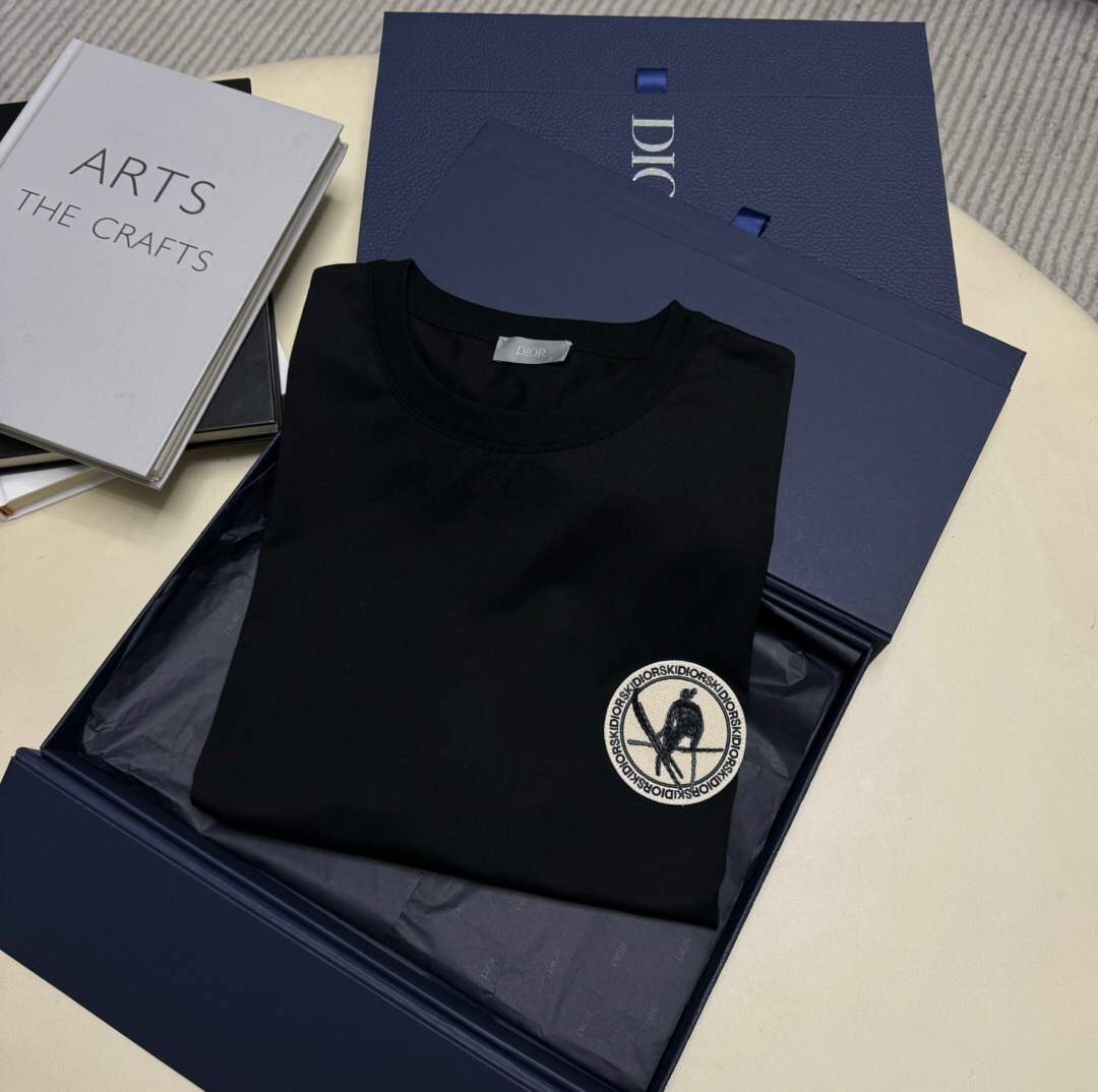 ÁO DIOR T SHIRT MÀU ĐEN UNISEX