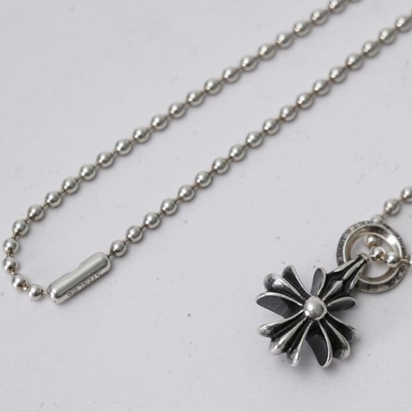 VÒNG CỔ CHROME HEARTS HOA THÁNH GIÁ Bạc S925