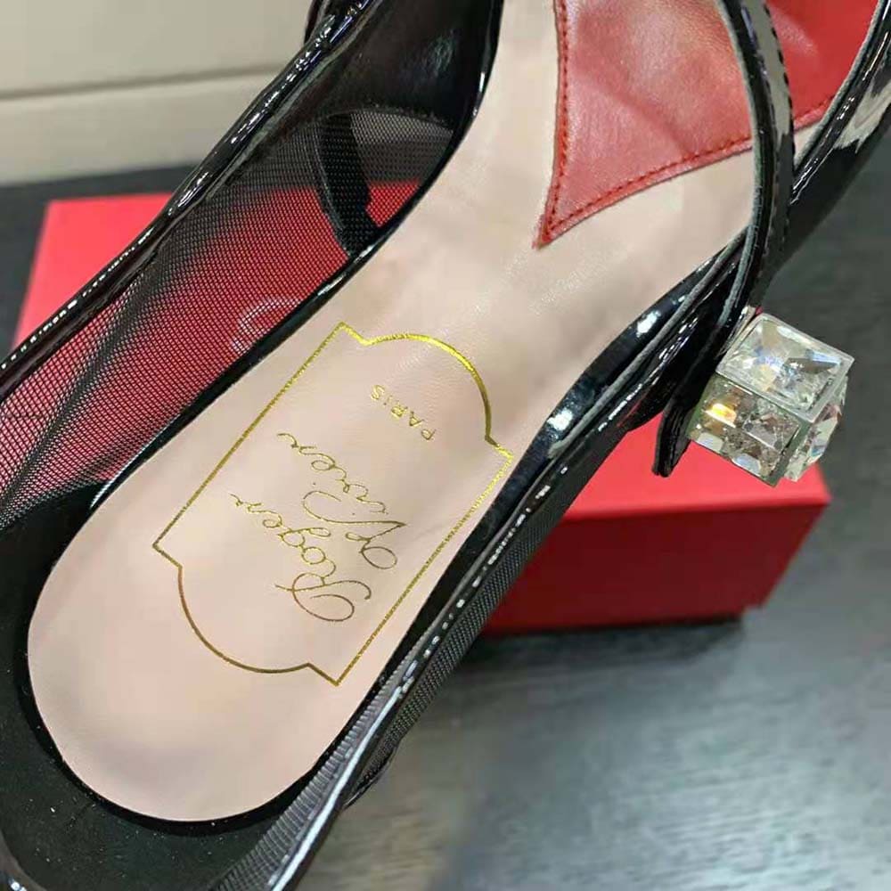 GIÀY Roger Vivier Women Virgule Babies Pumps in Patent Leather-Black