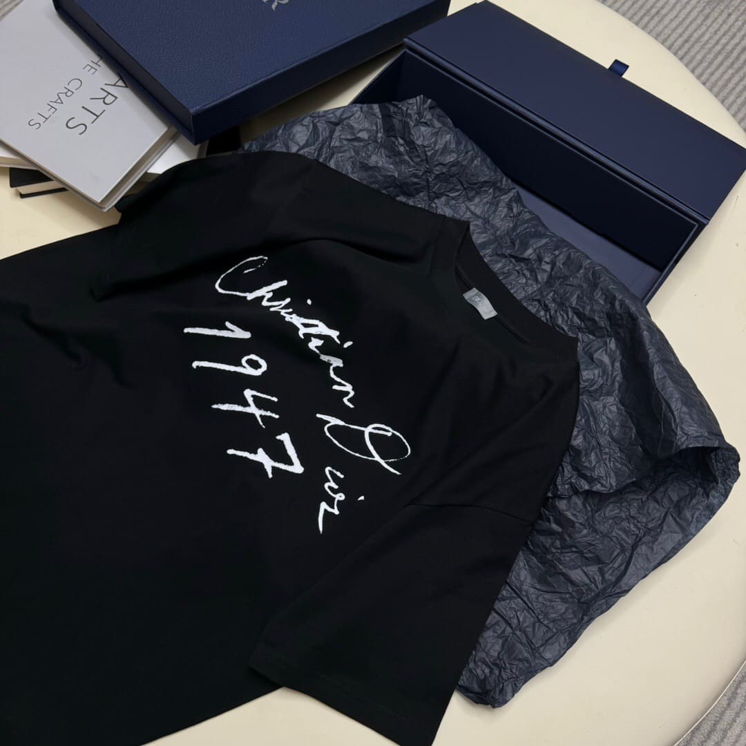 ÁO DIOR T SHIRT MÀU ĐEN UNISEX