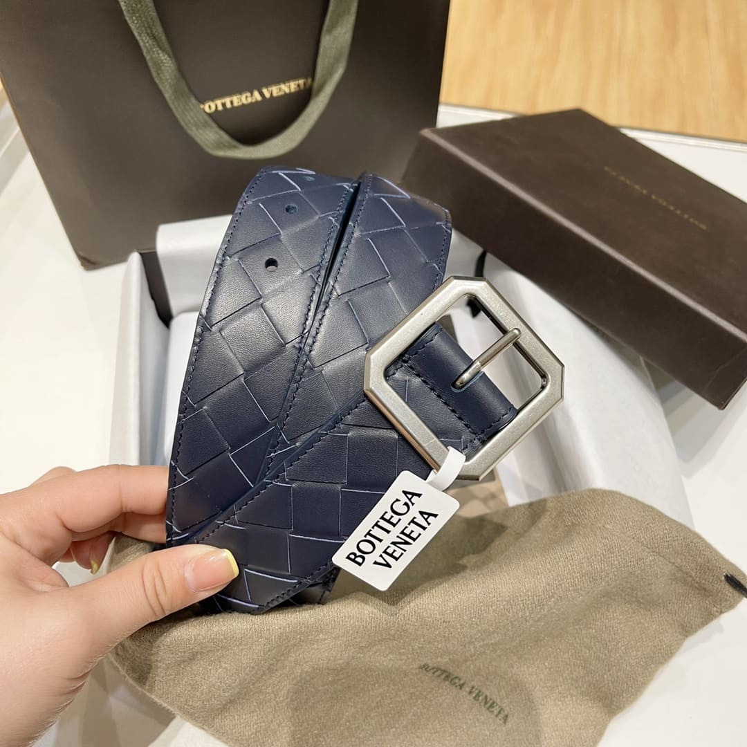 DÂY LƯNG BOTTGA VENETA BLUE INTRECCIATO LEATHER Khóa bạc