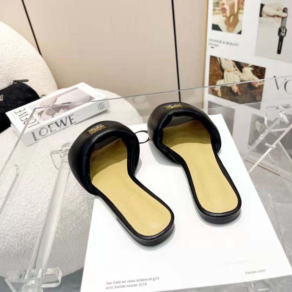 DÉP Loewe Women Anagram Padded Slide in Lambskin-Black