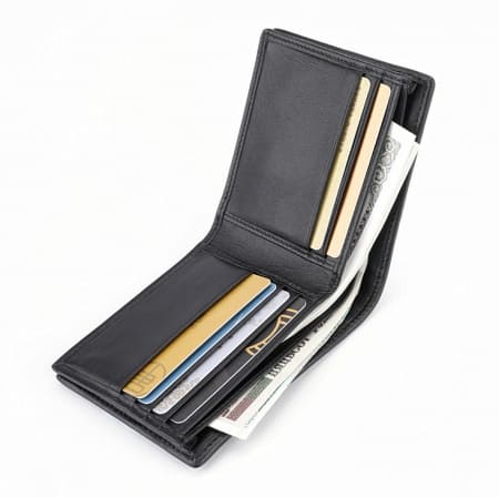 Ví Bifold Cá Sấu Cao Cấp được làm thủ công màu đen