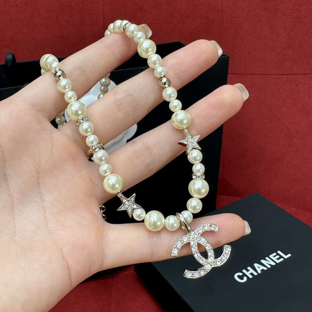 VÒNG CỔ CHANEL CC NGỌC TRAI