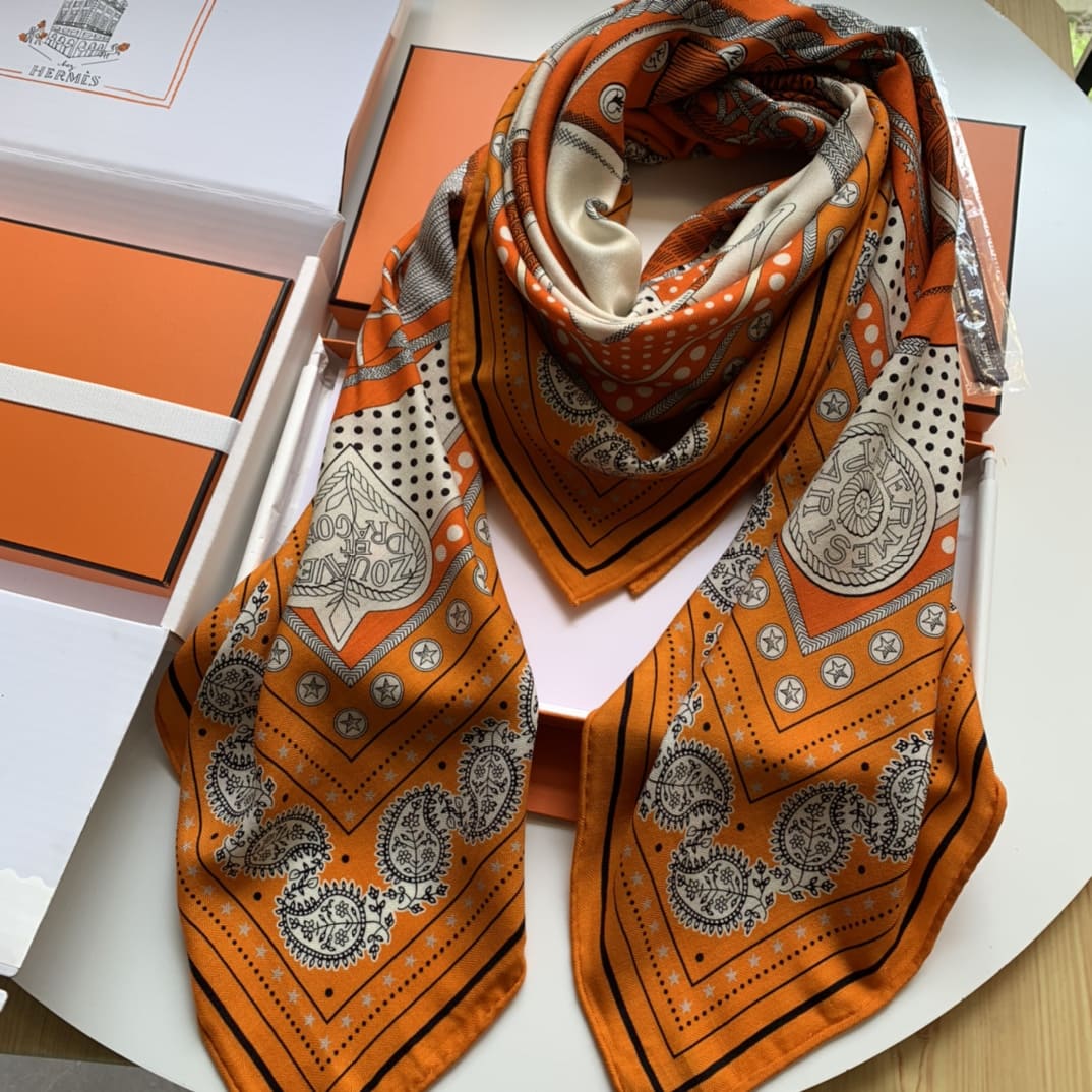 KHĂN HERMES H Family cashmere scarf