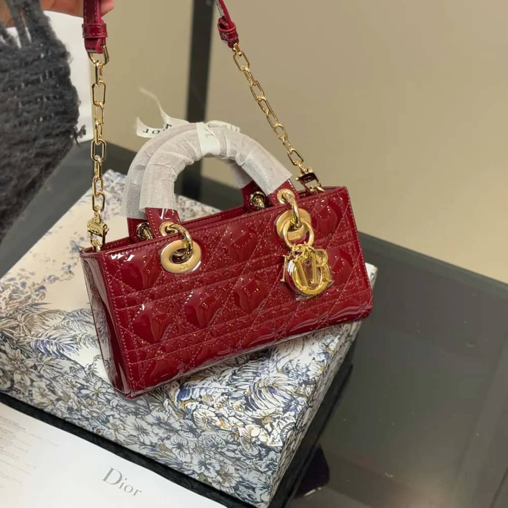 TÚI Dior Women Small Lady D-Joy màu đỏ anh đào da bê Cannage