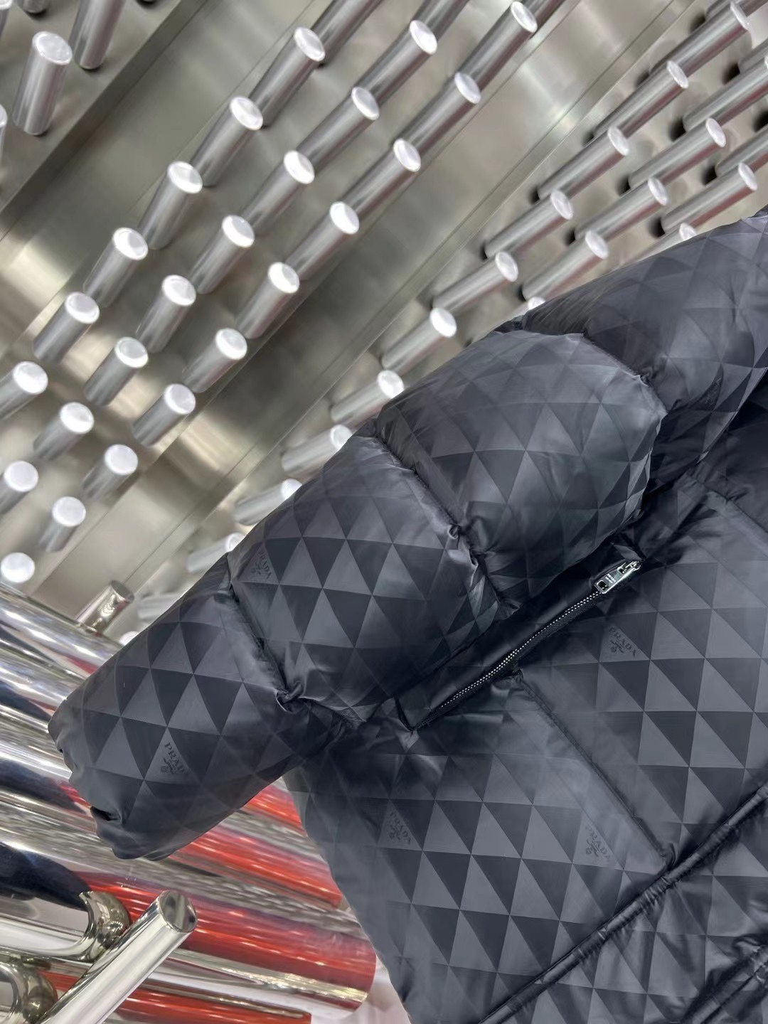 ÁO PRADA Triangle Down Jacket Coat