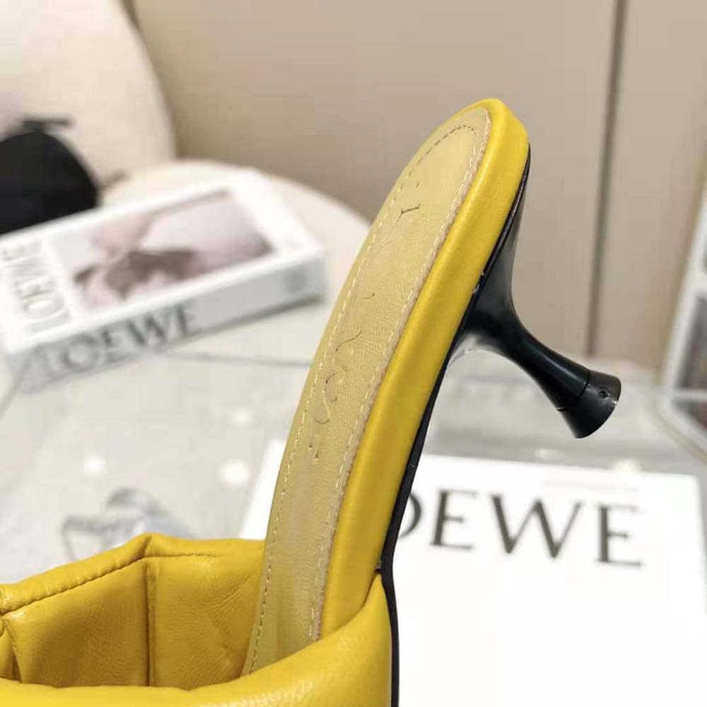 GUỐC Loewe Women Anagram Padded Mule in Lambskin-Orange
