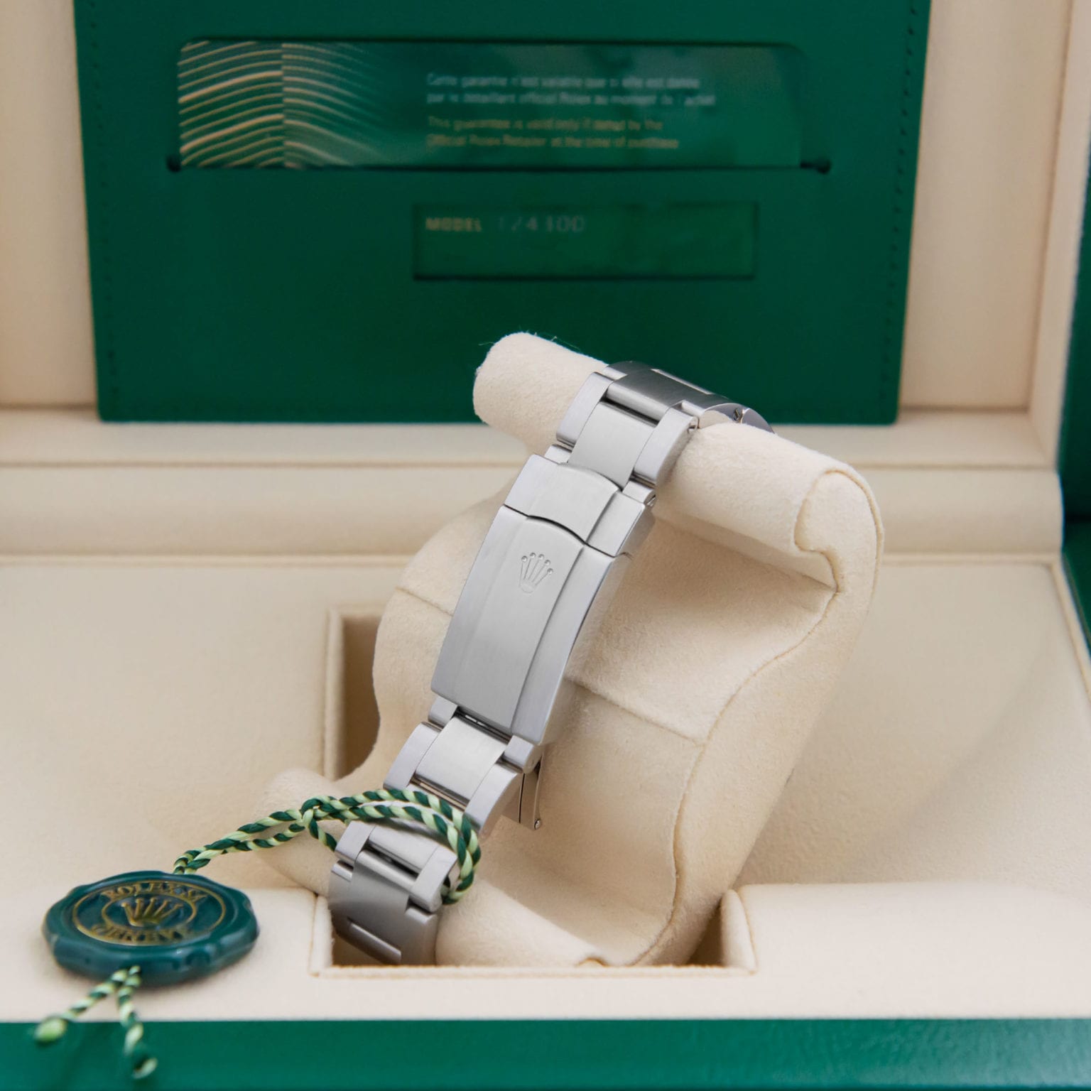 ĐỒNG HỒ Rolex Oyster Perpetual Coral Red Dial