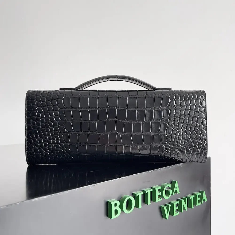 VÍ CẦM TAY BOTTEGA VENETA Women Long Clutch Andiamo With Handle-Black