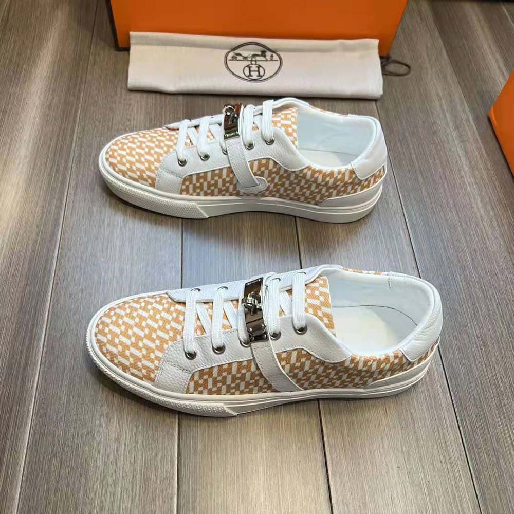 GIÀY Hermes Women Free Sneaker in Calfskin-White