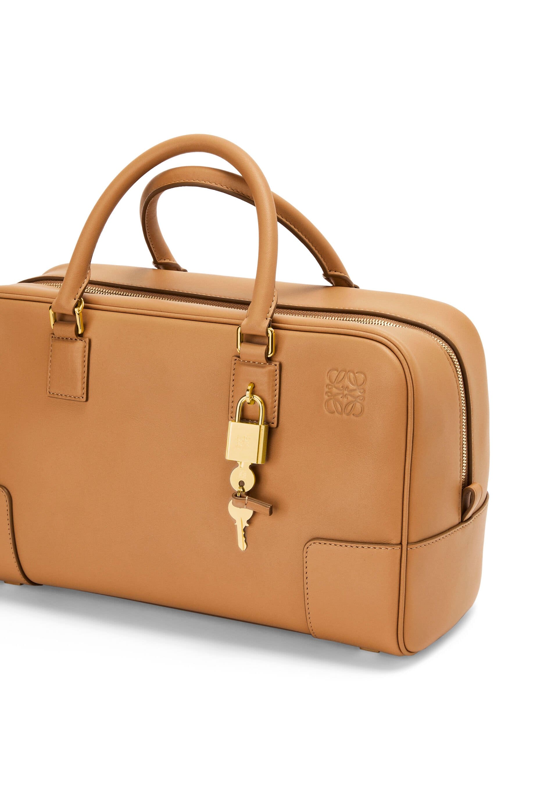 Túi LOEWE Amazona 28 bag in nappa calfskin brown