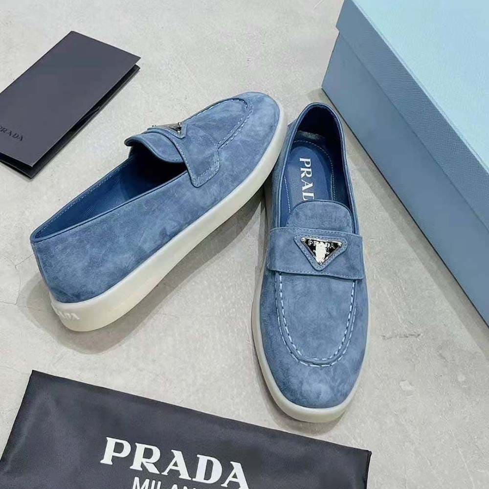 GIÀY PRADA Suede Loafers with Enameled Triangle Logo
