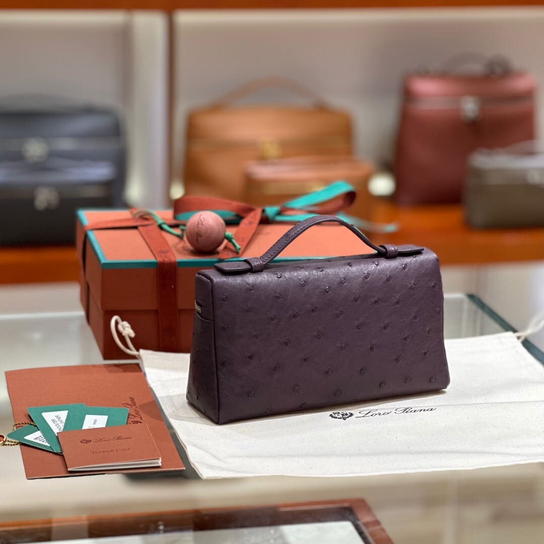 TÚI Loro Piana Women Extra Pocket L27 in Ostrich Leather Purple da đà điểu(Gía Liên Hệ)
