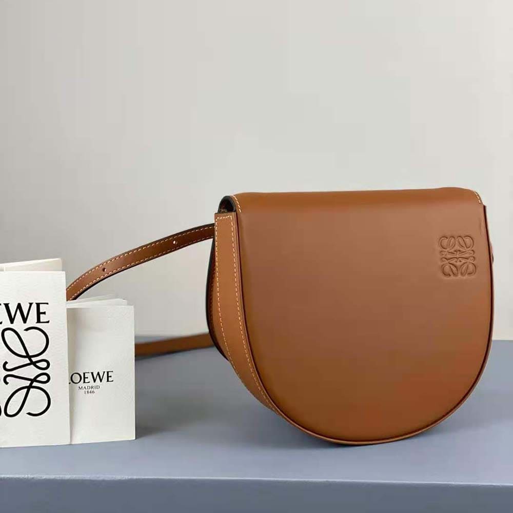 TÚI LOEWE Heel Bag in Soft Calfskin