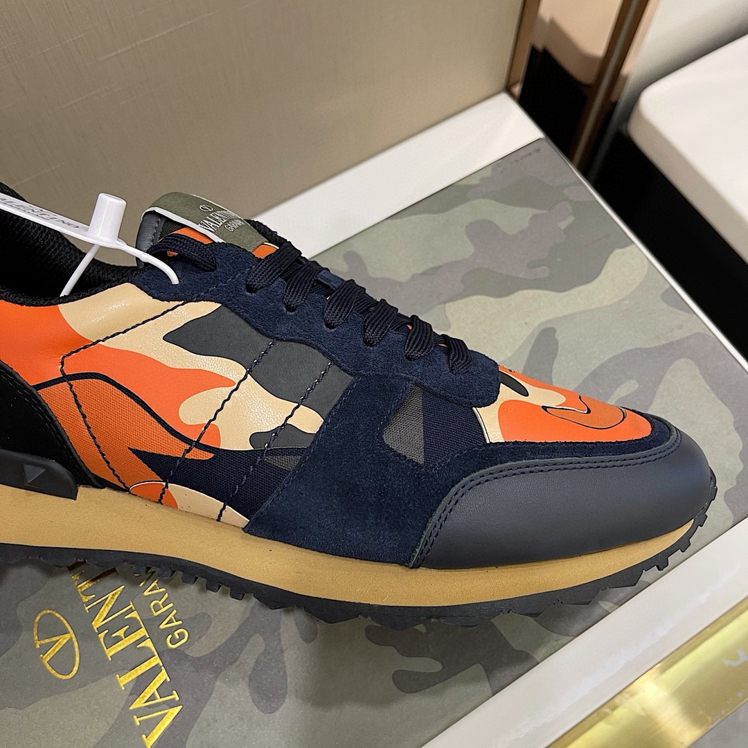 GIÀY VALENTINO STUDD LEATHER RUNNER SNEAKER SHOES AAA