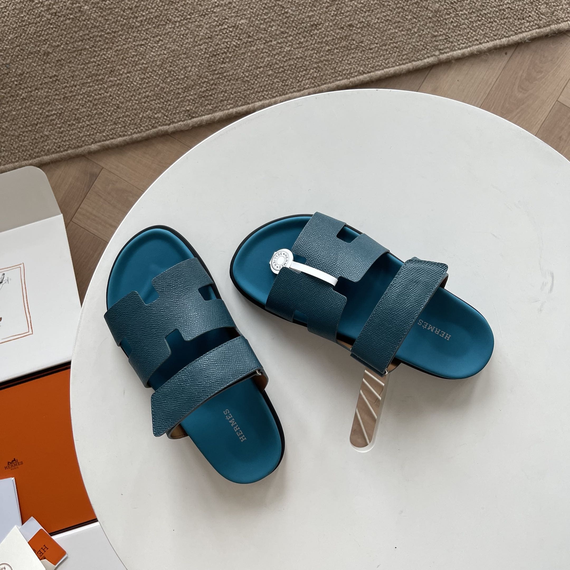 DÉP HERMES CHYPRE SANDAL UNISEX AAA