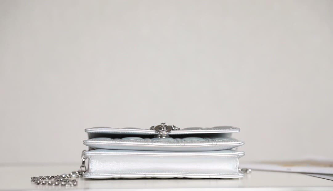 TÚI CHRISTIAN DIOR Lady Dior Top Handle Clutch Scarlet Pearl Cannage Lambskin ánh trai