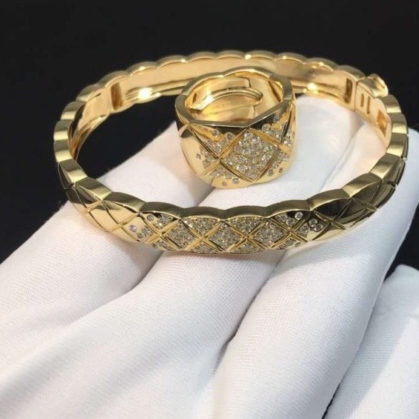 VÒNG TAY COCO CHANEL CRUSH BRACELET DIAMOND YELLOW GOLD 18K