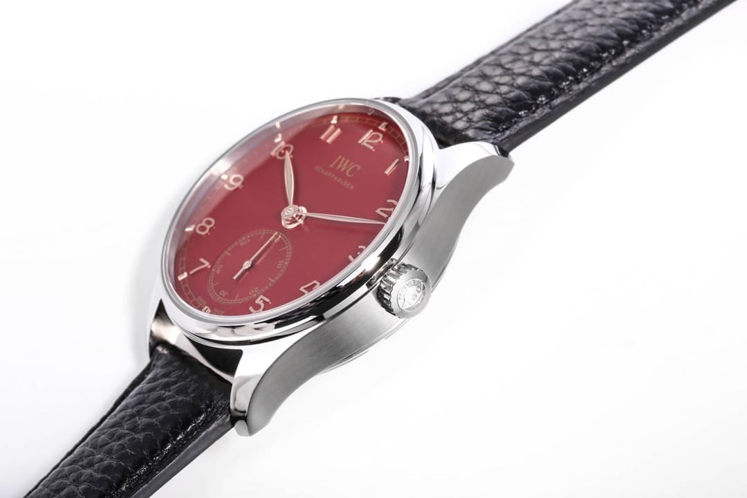 Đồng hồ IWC Stainless Steel Portugieser Automatic mặt số màu đỏ