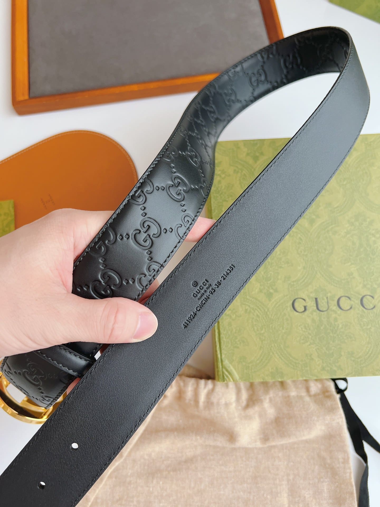 DÂY LƯNG GUCCI GG BLACK CALFSKIN LEATHER Khóa vàng