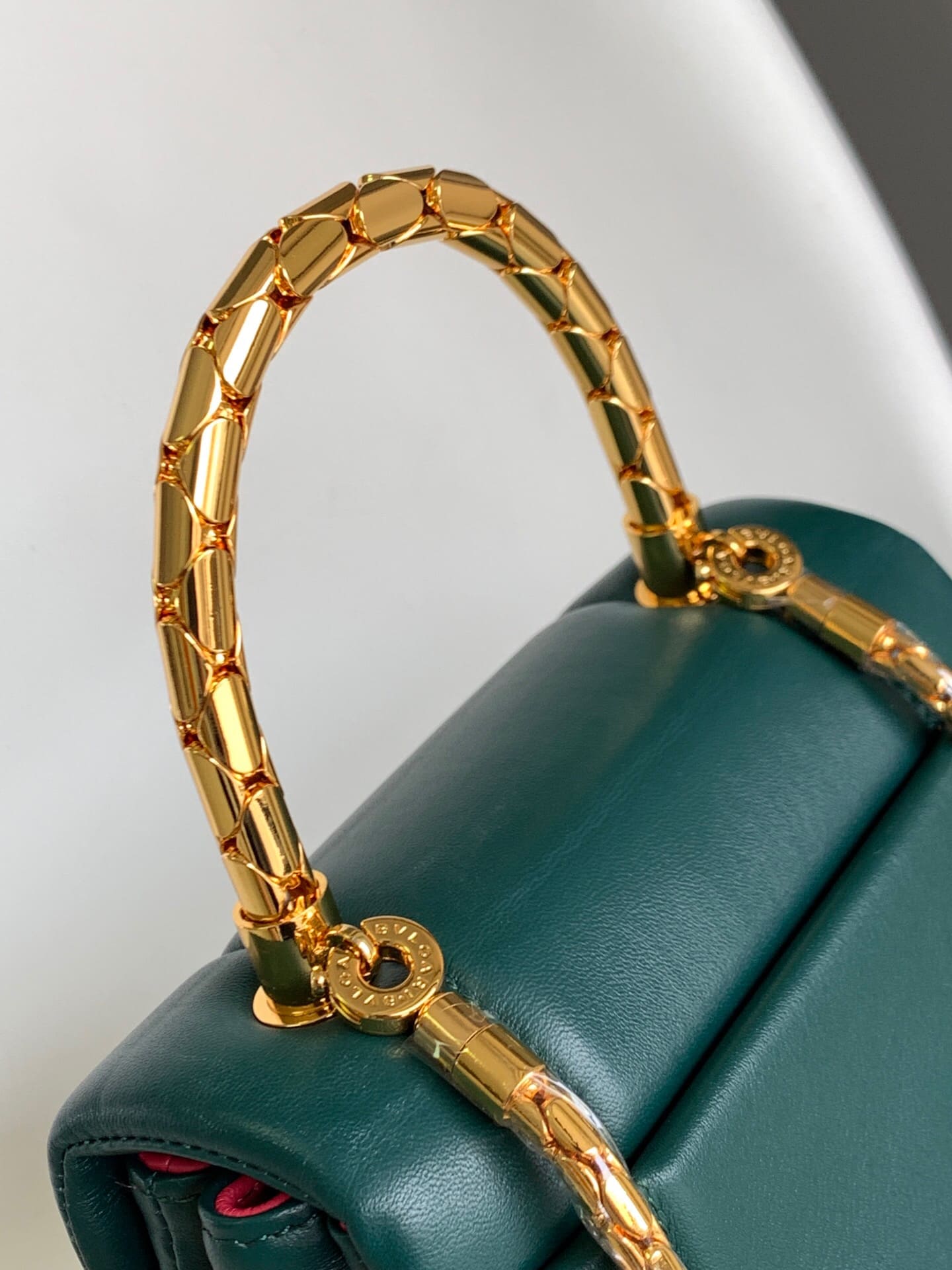 TÚI BVLGARI SERPENTI CALFSKIN GREEN