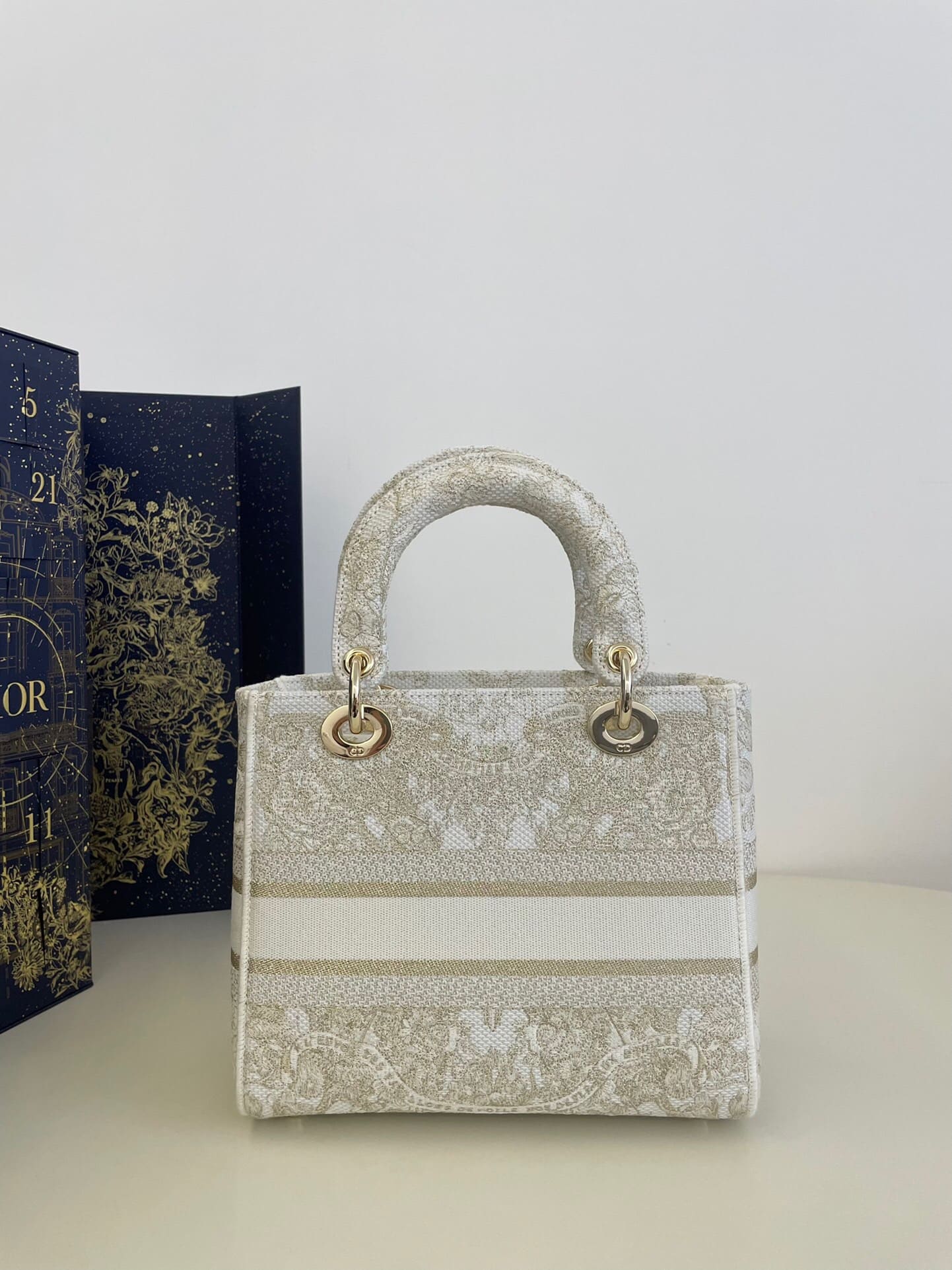 TÚI CHRISTIAN DIOR LADY D-LITE NATURAL EMBROIDERY BAG